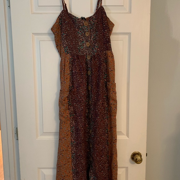 Angie’s dress - Picture 3 of 5